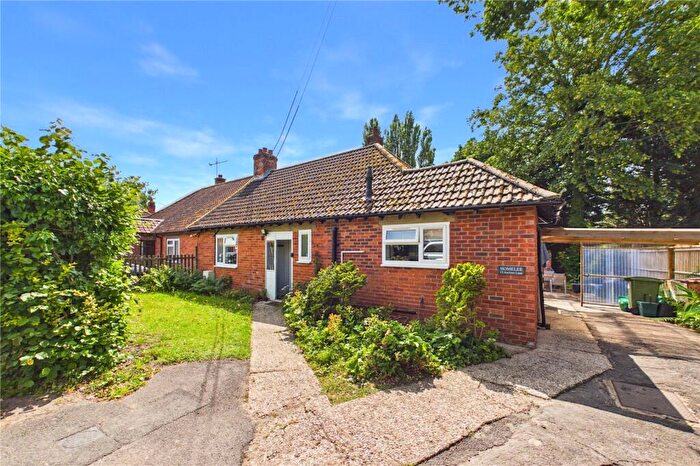 3 Bedroom Bungalow To Rent In Auclum Lane, Burghfield Common, Reading, Berkshire, RG7
