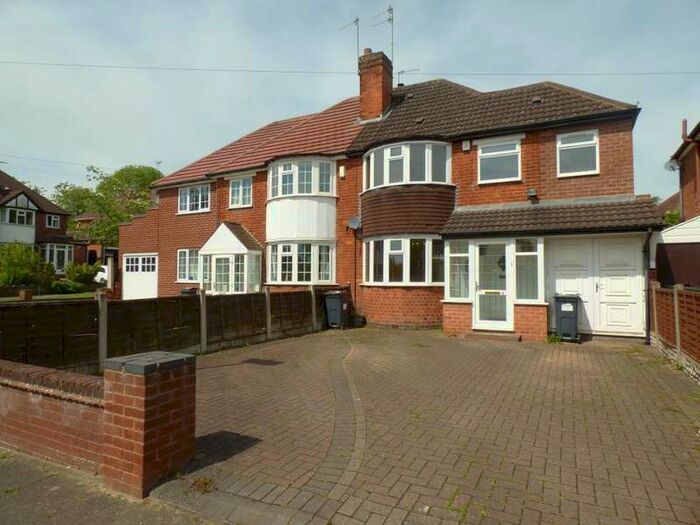 3 Bedroom Semi-Detached House To Rent In Battenhall Road, Harborne, Birmingham, B17