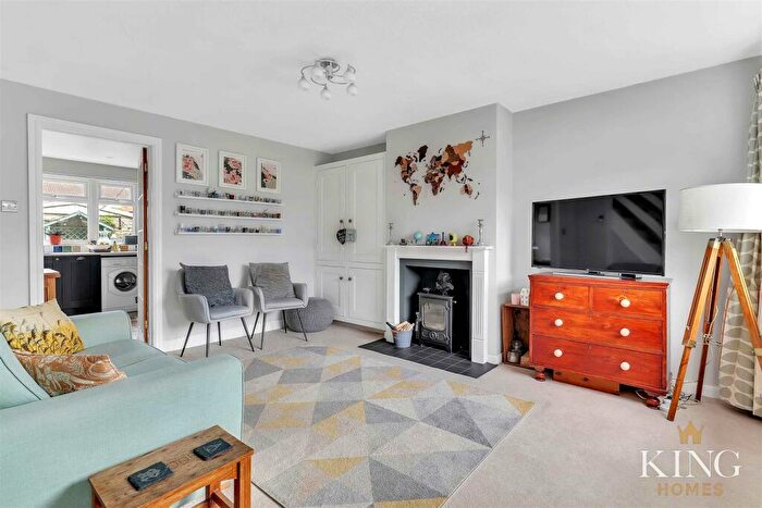 3 Bedroom Terraced House For Sale In Drayton Avenue, Stratford-Upon-Avon, CV37