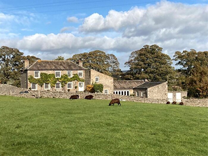 5 Bedroom Detached House For Sale In East Witton Road, Middleham, Leyburn, North Yorkshire, DL8