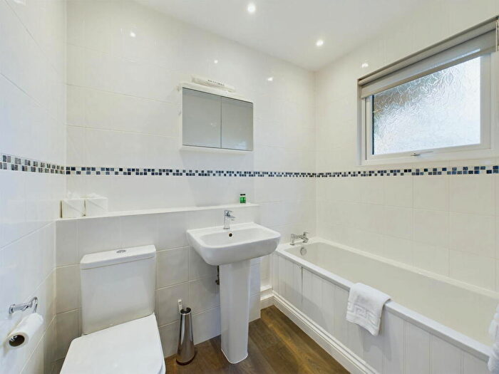 2 Bedroom Chalet For Sale In Trenython Manor, Tywardreath, PL24