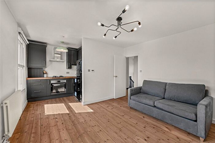 1 Bedroom Flat To Rent In Endwell Rd, London, SE4