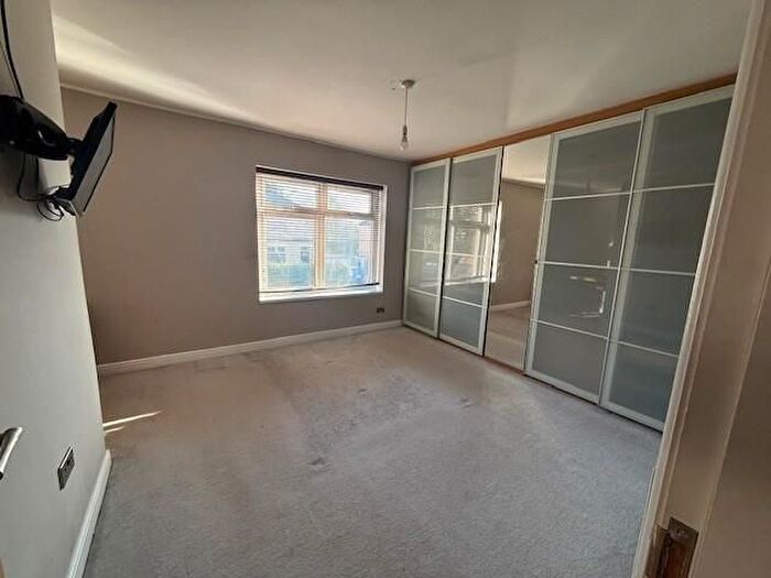5 Bedroom Semi-Detached House For Sale In Lowther Street, Undercliffe, BD2