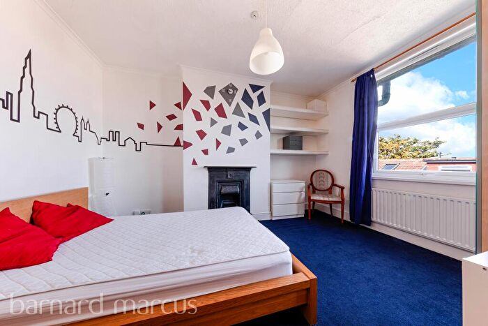 5 Bedroom Maisonette To Rent In Lower Addiscombe Road, Croydon, CR0