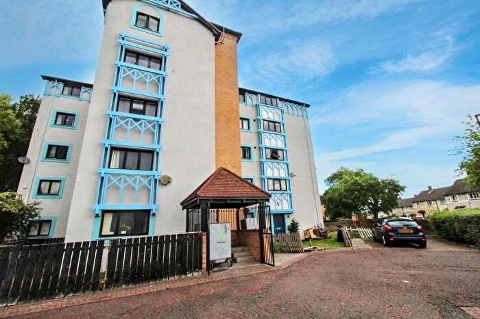 3 Bedroom Flat To Rent In Horsley Court, Newcastle Upon Tyne, NE3