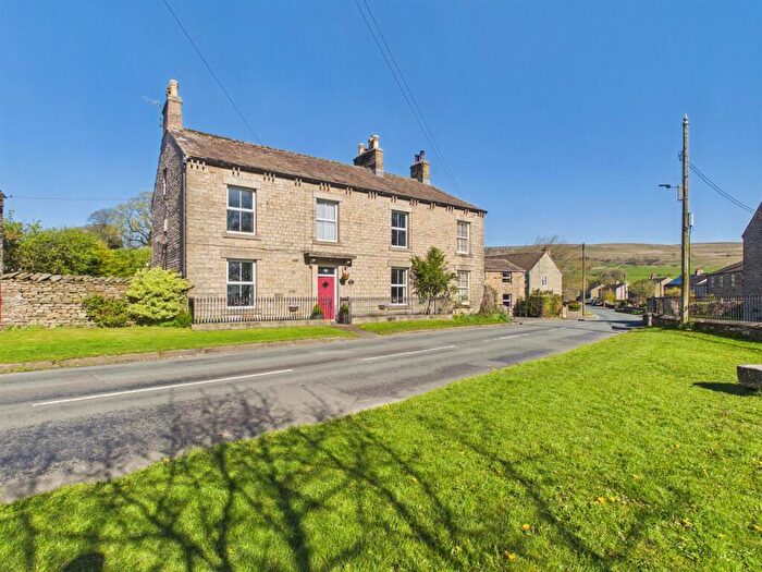 4 Bedroom Semi-Detached House For Sale In Rook Hill, Bainbridge, Leyburn, DL8