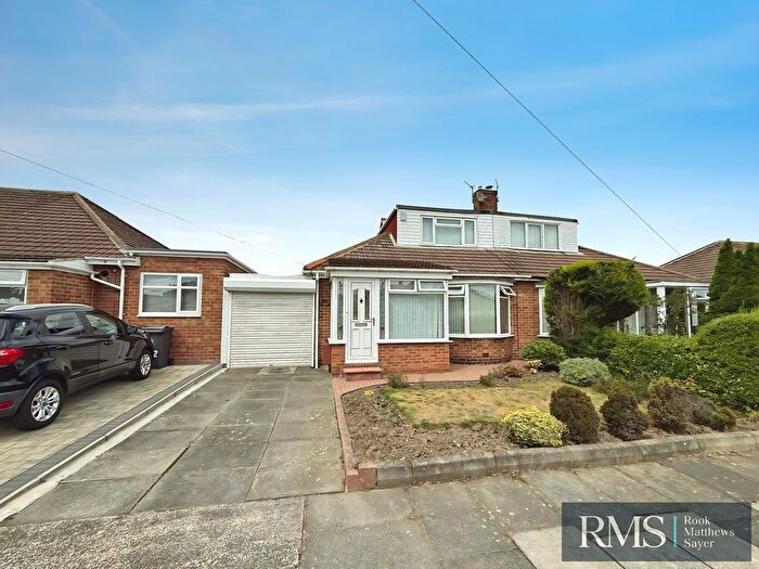 2 Bedroom Bungalow For Sale In Birchwood Avenue, Newcastle Upon Tyne, NE13