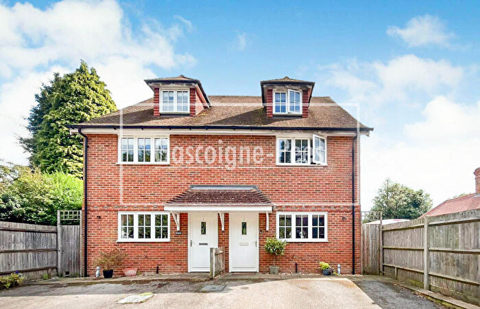 4 Bedroom House To Rent In Powder Mills Place, Chilworth, GU4