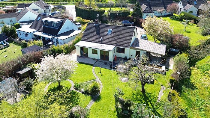 3 Bedroom Bungalow For Sale In Barcroft Crescent, Wrantage, Taunton, Somerset, TA3