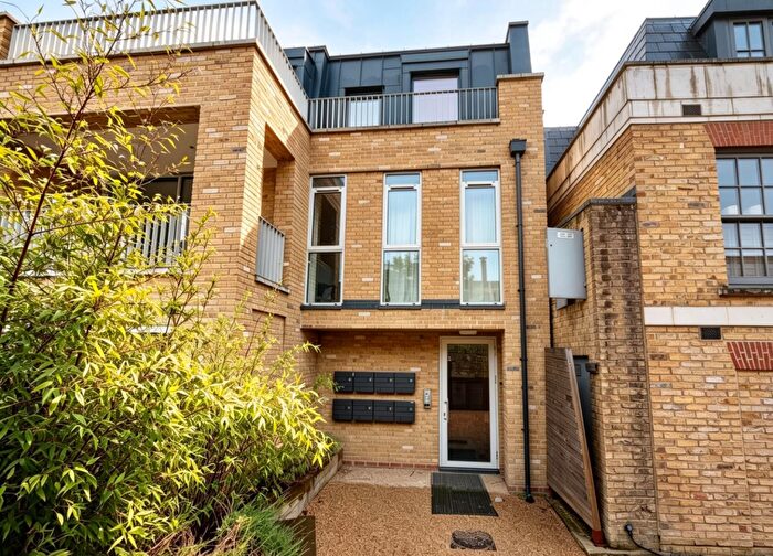 1 Bedroom Flat To Rent In Moonlight Drive, Forest Hill, London, SE23