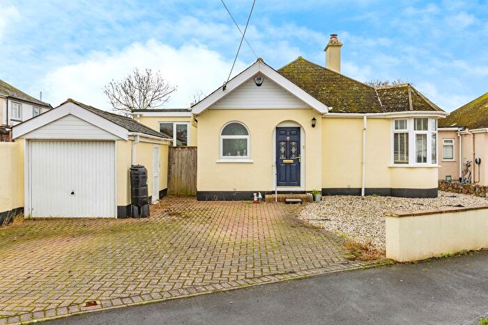 3 Bedroom Detached Bungalow For Sale In Greenbank Avenue, Kingsteignton, Newton Abbot, TQ12