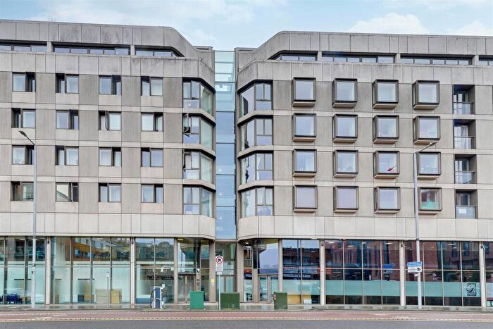 2 Bedroom Apartment For Sale In Canal Street, Nottingham, Nottinghamshire, NG1