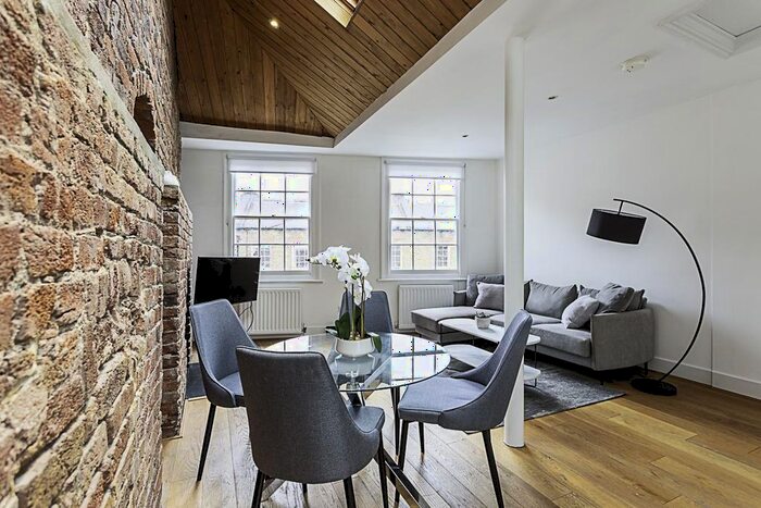 2 Bedroom Flat To Rent In York Street, Marylebone, W1H