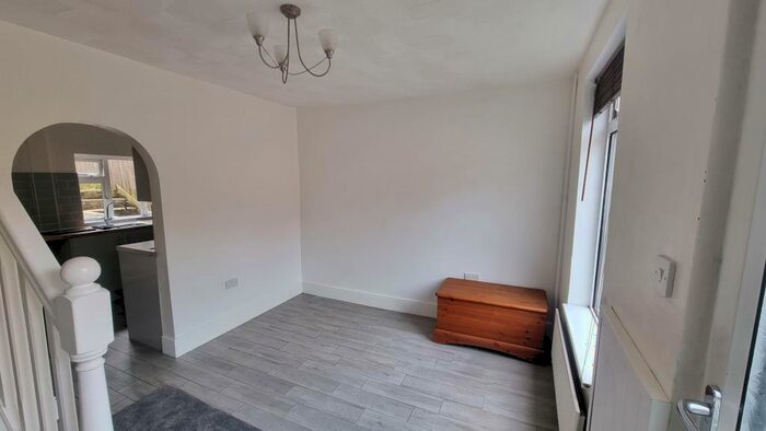 2 Bedroom Terraced House To Rent In Kingshill Road, Old Town, SN1