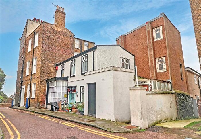 3 Bedroom Terraced House For Sale In Abbots Hill, Ramsgate, CT11