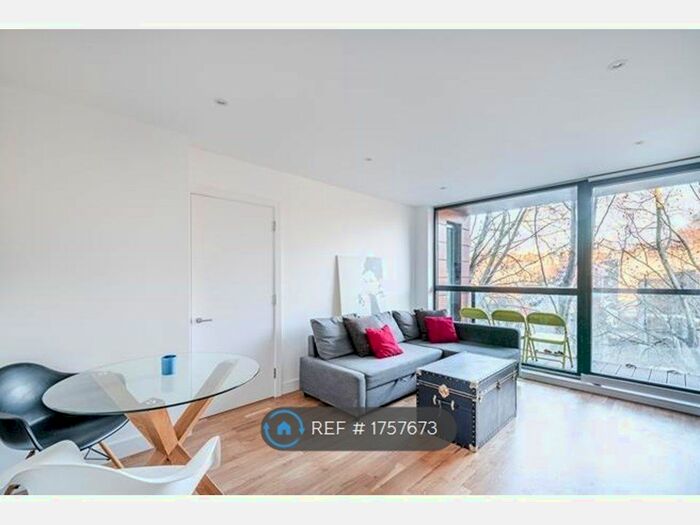 2 Bedroom Flat To Rent In Cube Apartments, London, WC1X