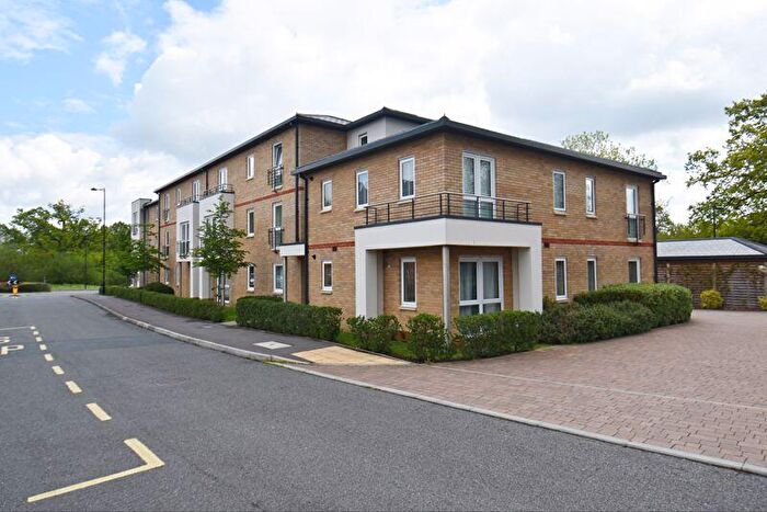 2 Bedroom Flat To Rent In Sunwood Drive, Sherfield-On-Loddon, RG27