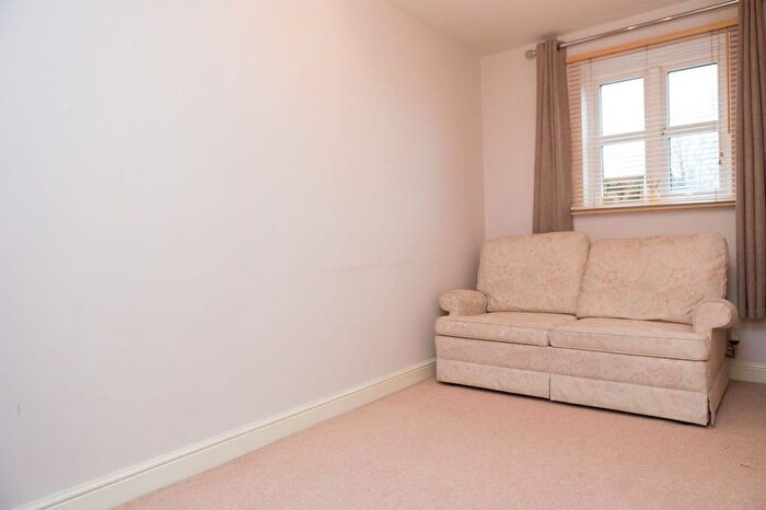 2 Bedroom Flat For Sale In Ladybank Avenue, Fulwood, Preston, PR2