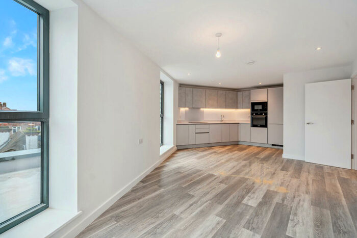 3 Bedroom Apartment To Rent In Preston Road, Harrow, HA3