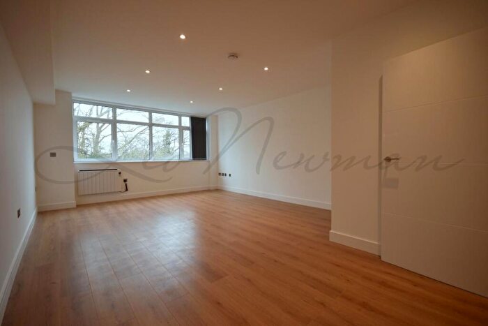 Studio To Rent In Coronation Road, Basingstoke, RG21