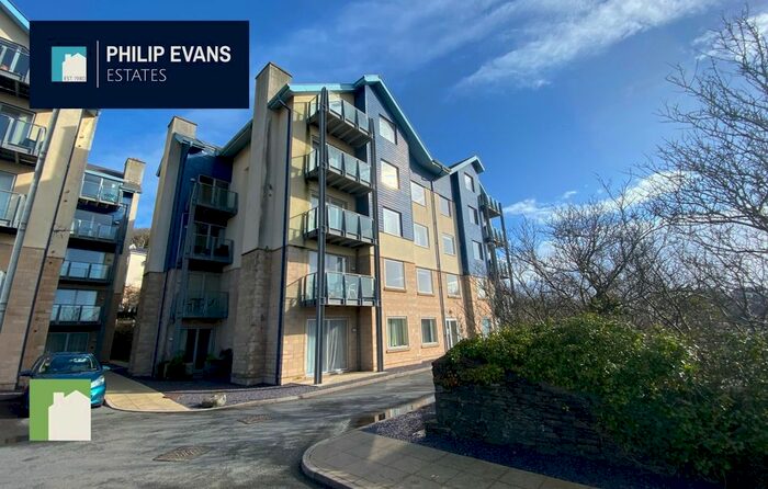 2 Bedroom Flat To Rent In Plas Hafod, Aberystwyth, SY23