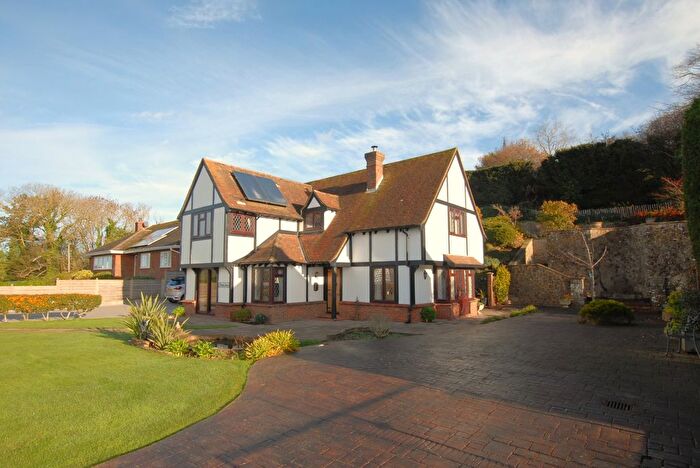 4 Bedroom Detached House For Sale In Bassett Close, Hythe, CT21