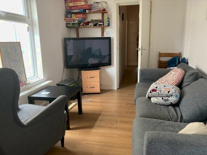 5 Bedroom House To Rent In Cathays Terrace, Cathays, Cardiff, CF24