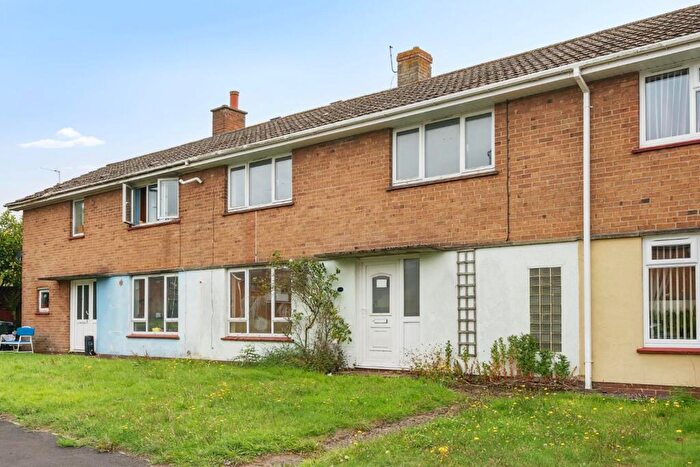 3 Bedroom Terraced House For Sale In Dymoke Drive, Horncastle, Lincs, LN9