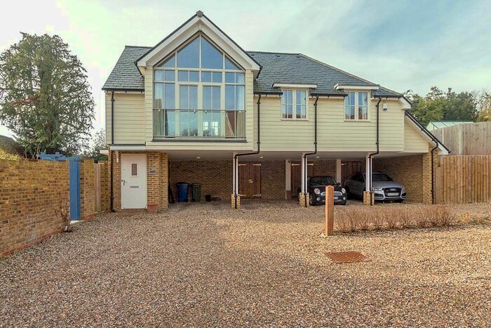 2 Bedroom Garage / Parking To Rent In The Hay Loft, Chequers Hill, Doddington, Kent, ME9