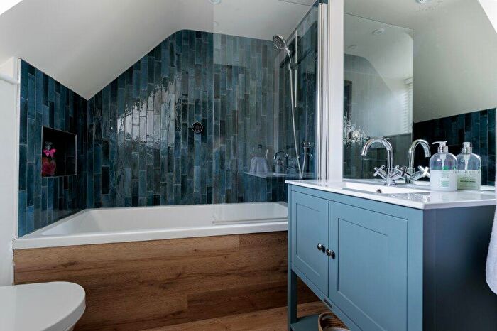 3 Bedroom Detached House For Sale In Broadwell, Moreton-in-Marsh, Gloucestershire, GL56