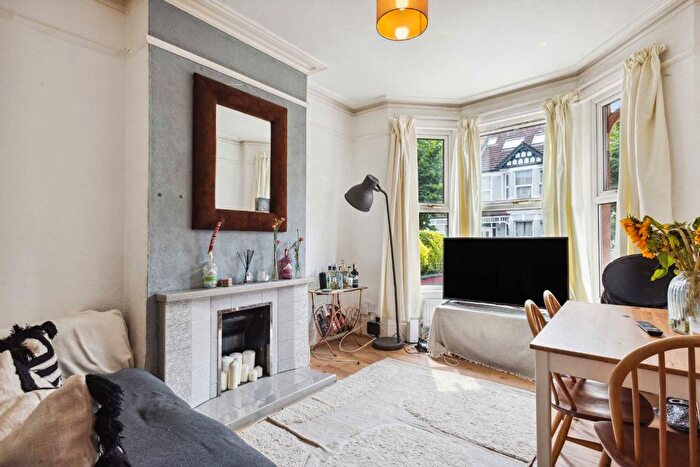 3 Bedroom Property To Rent In Links Road, Tooting, SW17