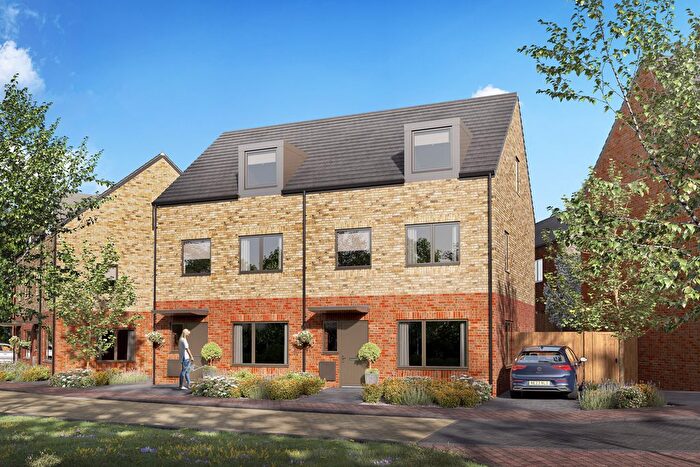 3 Bedroom Semi Detached House For Sale In Spindleberry Close, Oxford, OX4