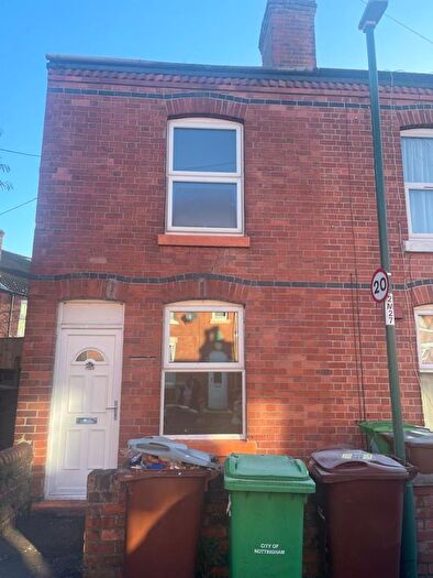 3 Bedroom Terraced House To Rent In Mandalay Street, Nottingham, NG6