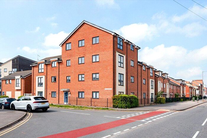 2 Bedroom Flat To Rent In Putman Street, Aylesbury, Buckinghamshire, HP19