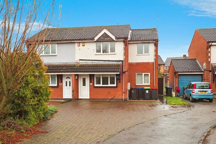 2 Bedroom Semi Detached House For Sale In Covert Close, Hucknall, Nottingham, Nottinghamshire, NG15