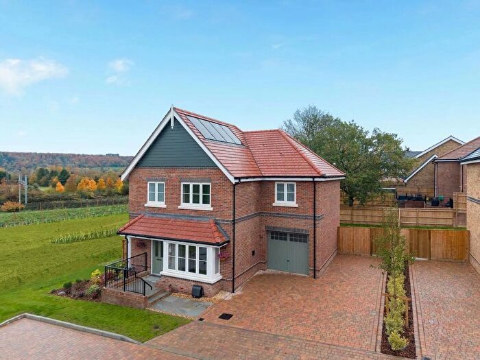 4 Bedroom Detached House For Sale In Leopard Lane, Purley On Thames, Reading, RG8