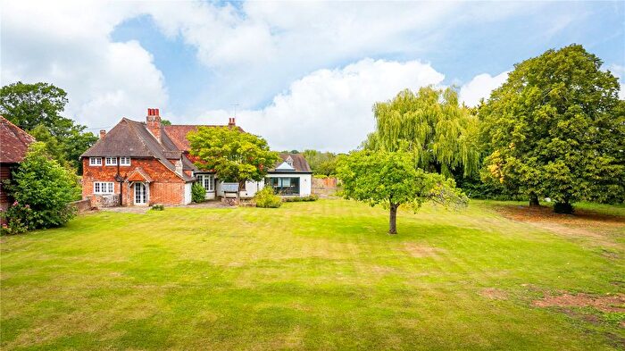 4 Bedroom Detached House To Rent In Petworth Road, Wisborough Green, Billingshurst, West Sussex, RH14