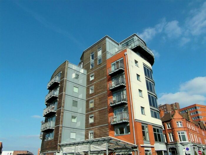 1 Bedroom Apartment To Rent In Islington Gates, Fleet Street, Birmingham City Centre, West Midlands, B3