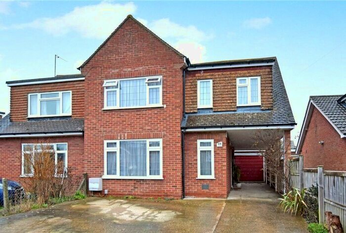 3 Bedroom Semi-Detached House To Rent In Loyd Road, Didcot, Oxfordshire, OX11
