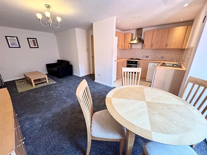 1 Bedroom Flat To Rent In Madison Square, Liverpool, L1