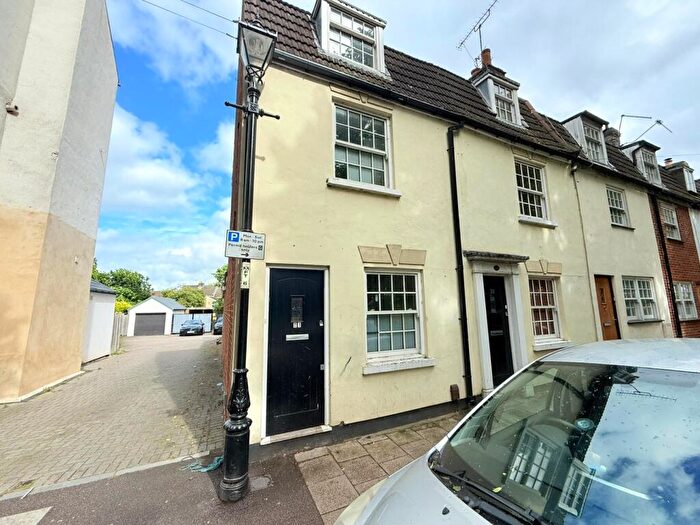 2 Bedroom House To Rent In Mill Road, Gillingham, ME7