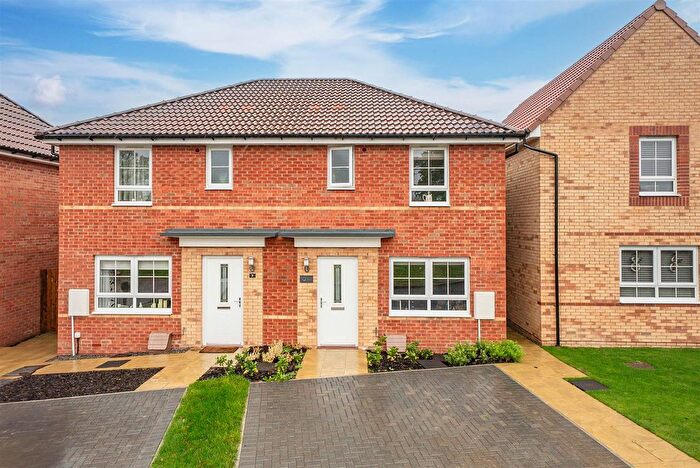 3 Bedroom Semi Detached House For Sale In Cornmill Crescent, Boroughbridge, York, YO51