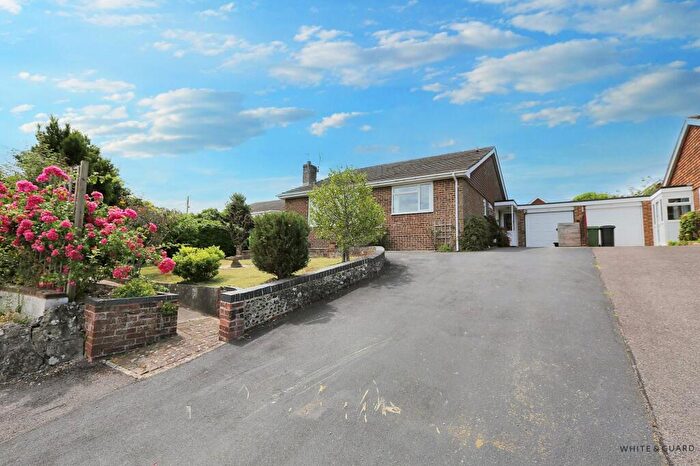 3 Bedroom Detached Bungalow For Sale In Crescent Close, Winchester, SO22