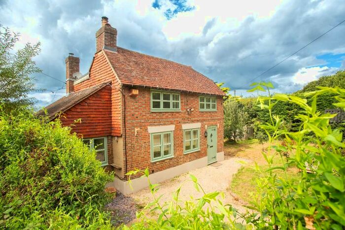 3 Bedroom Detached House For Sale In Grove Hill, Hellingly, East Sussex, BN27