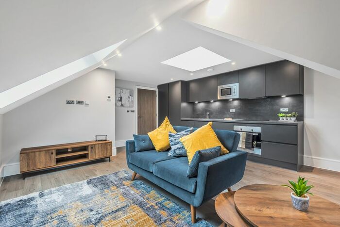 1 Bedroom Flat To Rent In Bromley Common, Bromley, BR2