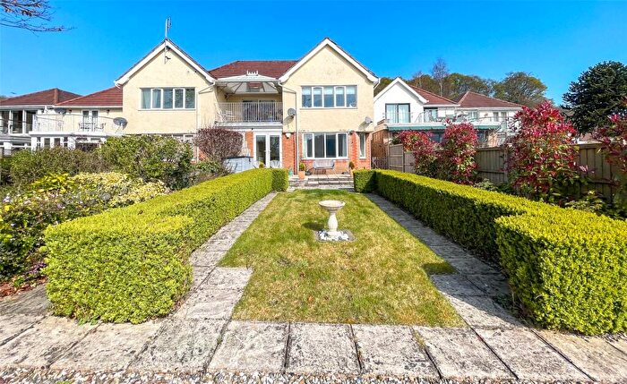 2 Bedroom Apartment For Sale In Cei'r Porthmon, Tal-y-Cafn, Colwyn Bay, Conwy, LL28