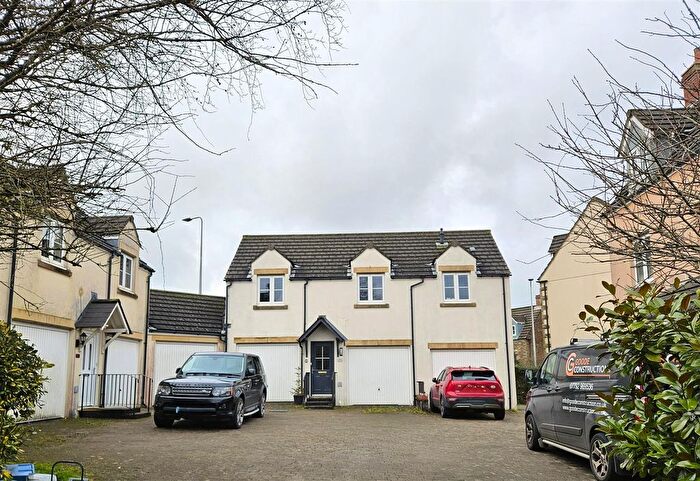 2 Bedroom Detached House For Sale In Kestrel Park, Whitchurch, Tavistock, PL19
