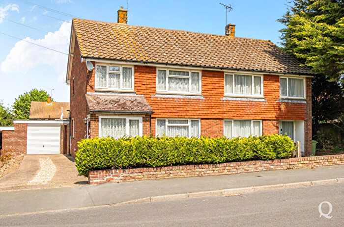3 Bedroom Semi-Detached House For Sale In School Lane, Bapchild, Sittingbourne, Kent, ME9