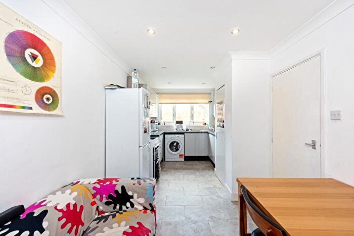 2 Bedroom Bungalow To Rent In Goodinge Close, N7