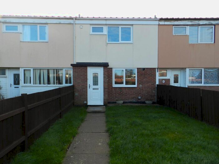 3 Bedroom Property To Rent In Rodney Close, Daventry NN11
